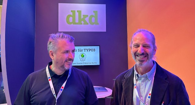 Olivier und Götz vor dem dkd-Stand auf der DMEXCO 